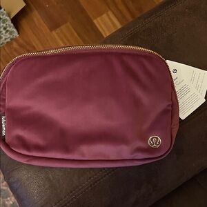 Lululemon Plum Zip Velour Everywear belt bag NWT